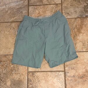 lululemon athletica Men's Athletic Shorts in Sage Green Size Small